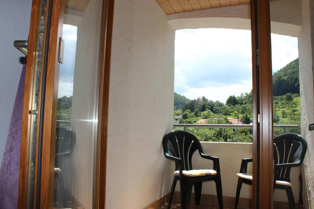 Hotel Garni Silberdistel Lauterstein Buitenkant foto