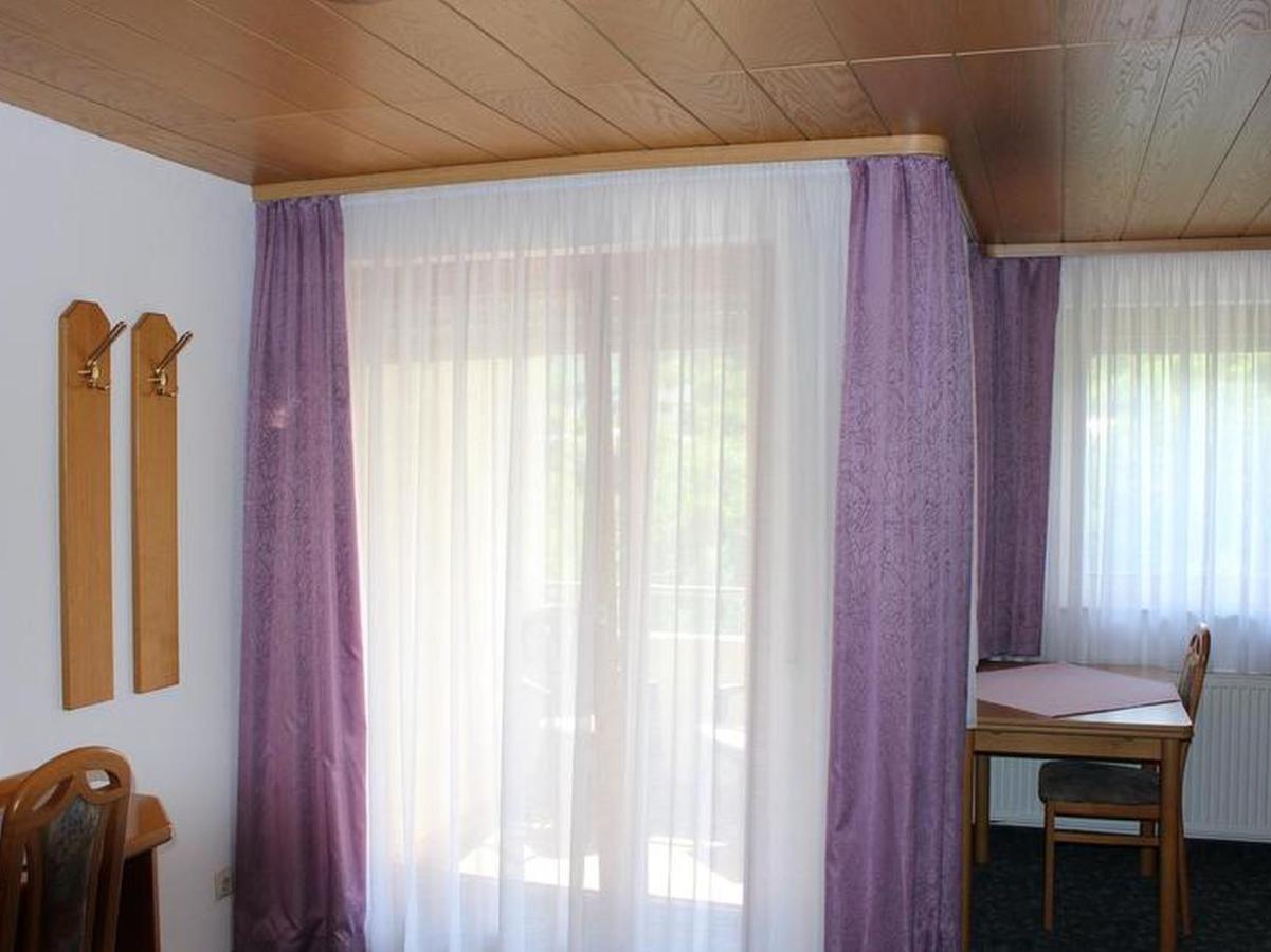 Hotel Garni Silberdistel Lauterstein Buitenkant foto